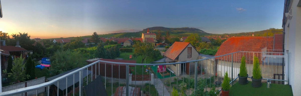 Výhled z apartmánu Pálava pro 4 osoby na Perné